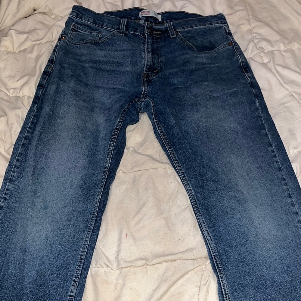 levi strauss relaxed dark blue jeans